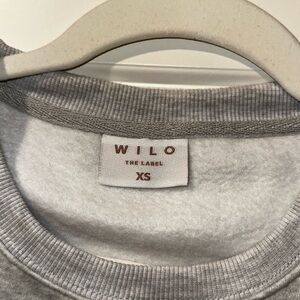 WILO Gray Workout Cropped Raw Hem Sweatshirt XS